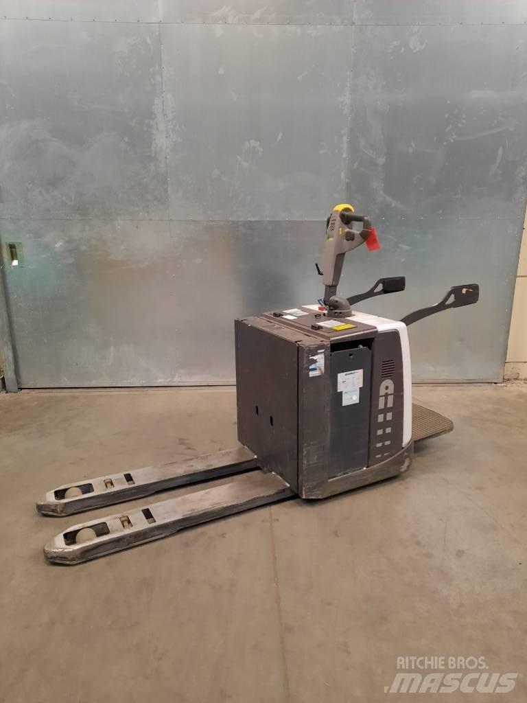 UniCarriers PMR200P Lavtløftende truck med platform