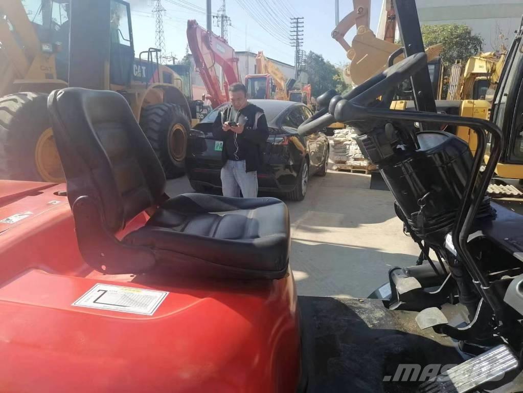 Toyota FD 30 Diesel Trucker