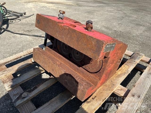 ABI UCHWYT GRODZIC Hydrauliske pælehammere