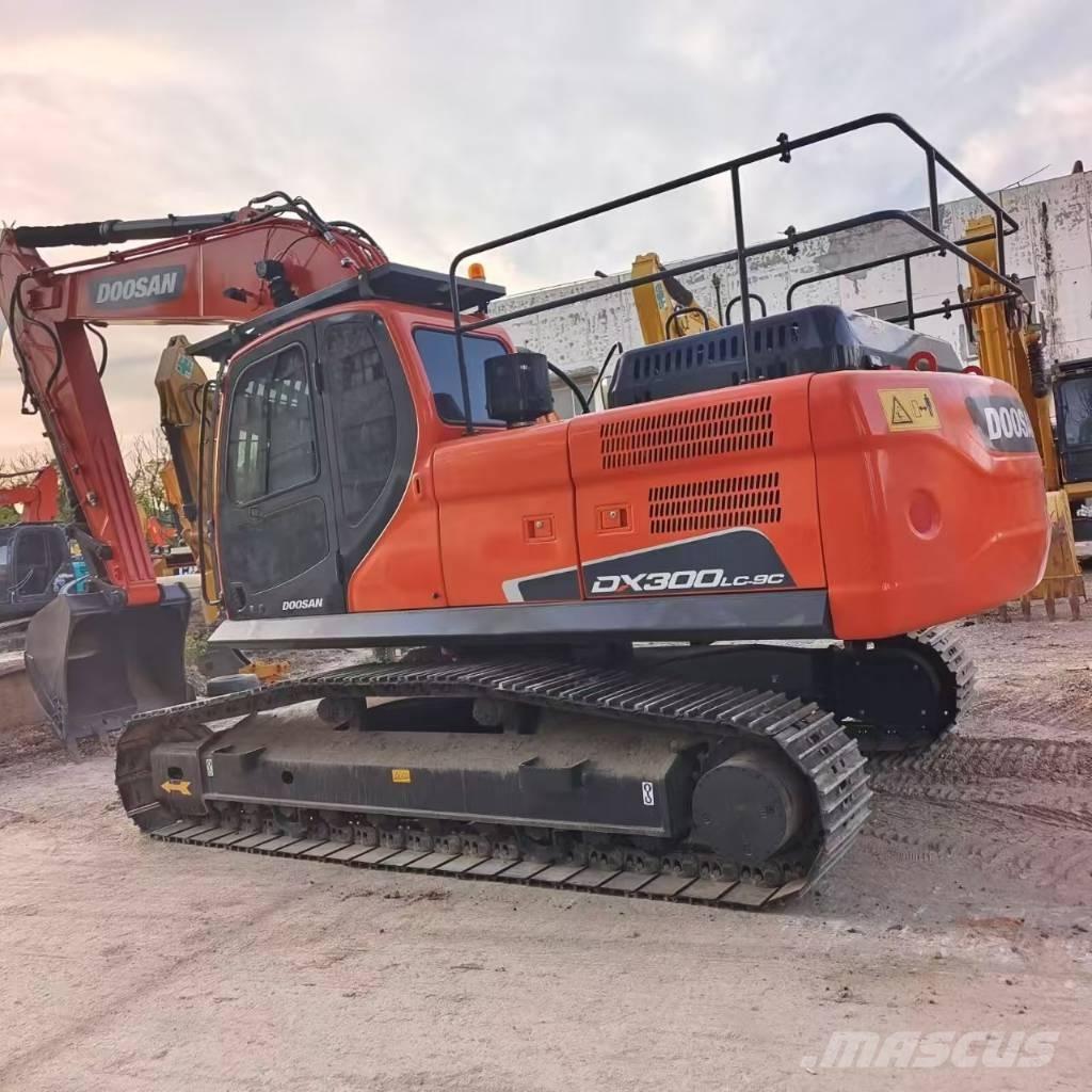 Doosan DX 300LC-9S Beltegraver