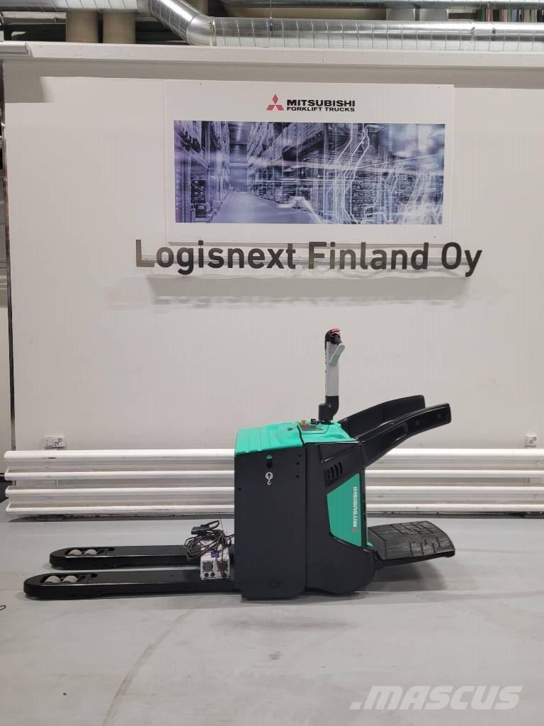 Mitsubishi PBV 20 N2 Lavtløftende truck med platform