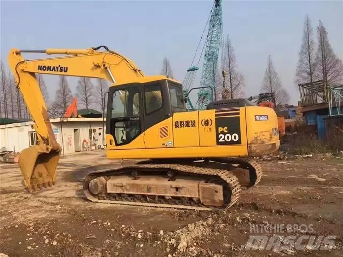 Komatsu PC 200-7 Beltegraver