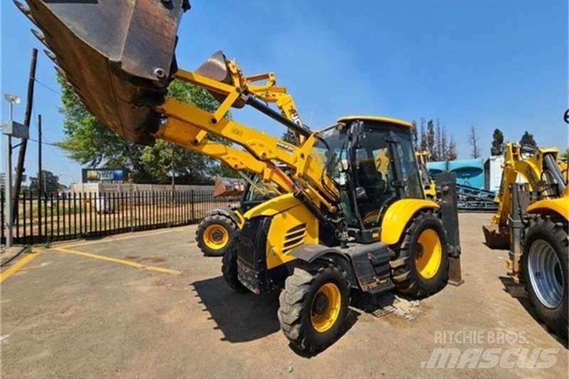 Dezzi CMI 4X4 TLB Traktorgravere