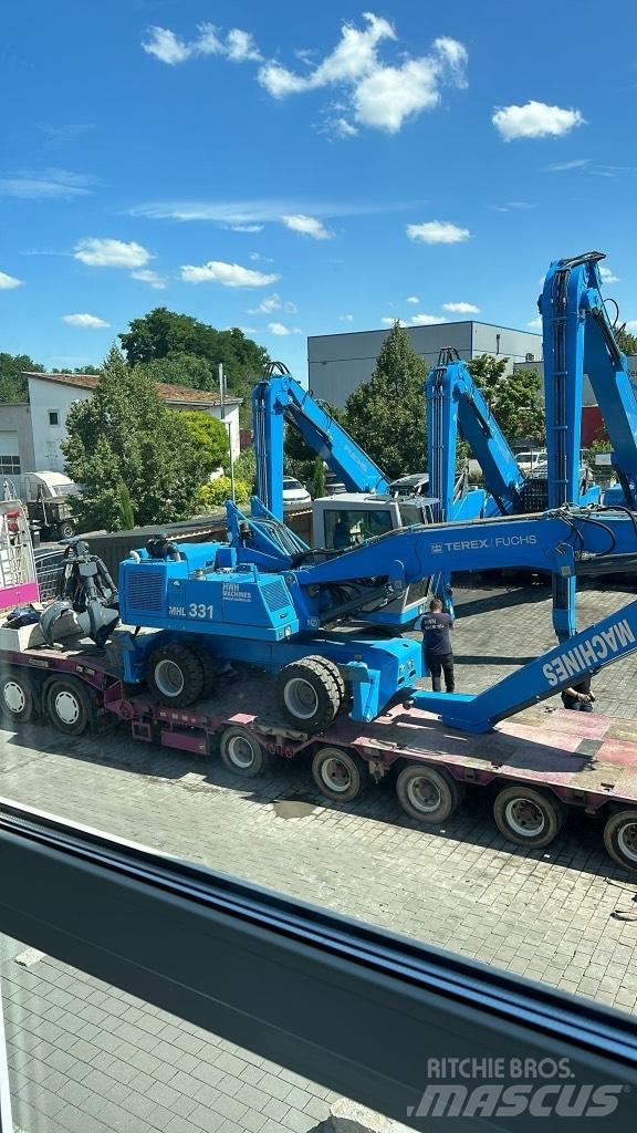 Fuchs MHL 331 C Gravemaskiner for avfallshåndtering