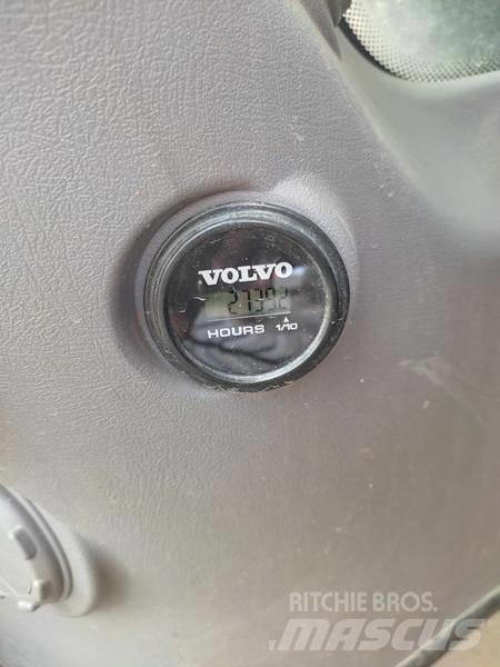 Volvo EC 750 DL Beltegraver