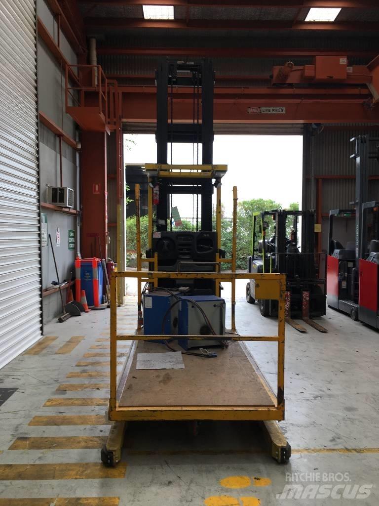 Hyster R30XMF2 Høytløftende plukketruck