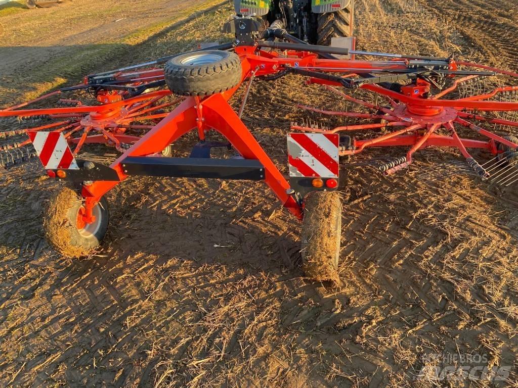 Kuhn GA 8731 Raker og høyvendere
