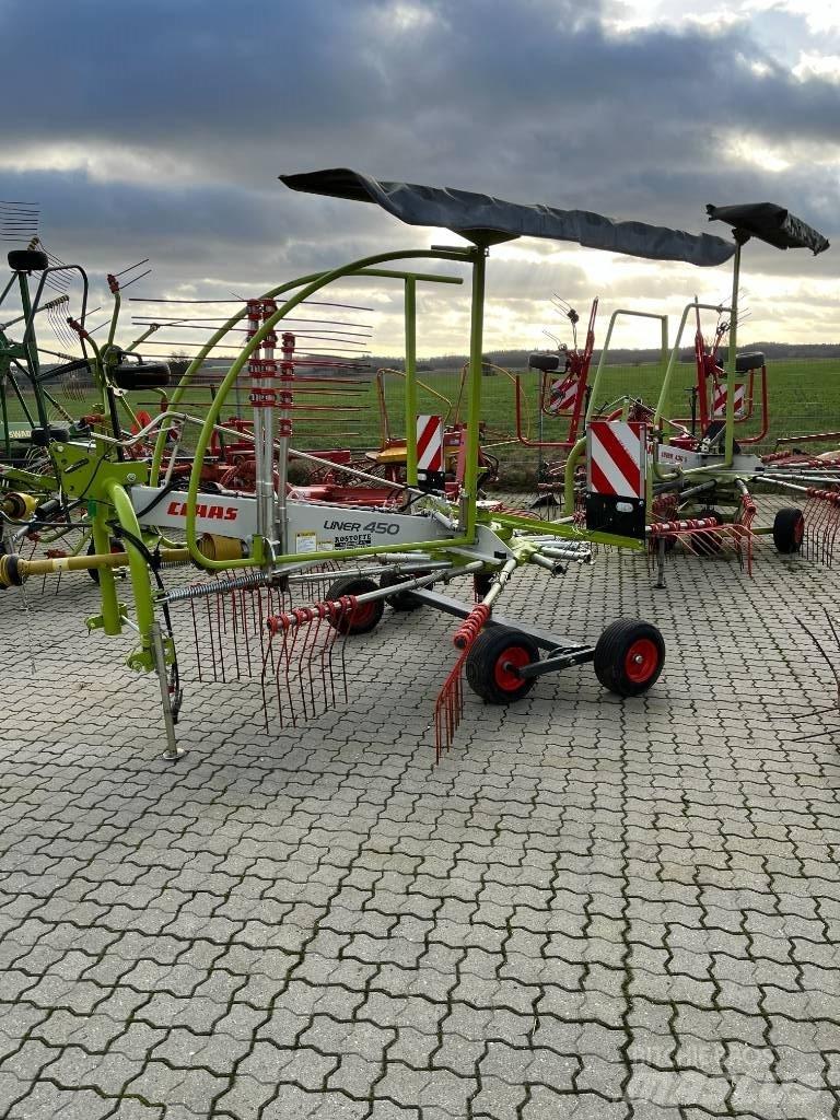 CLAAS Liner 450 Raker og høyvendere