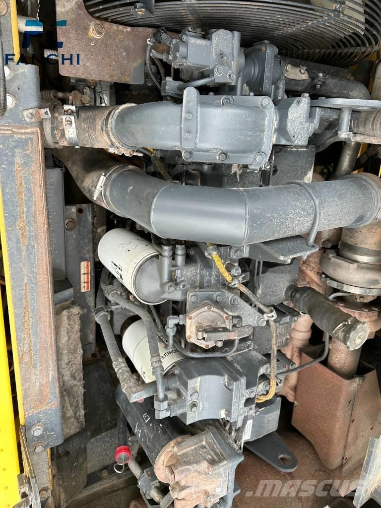 Komatsu PC 450-8 Beltegraver
