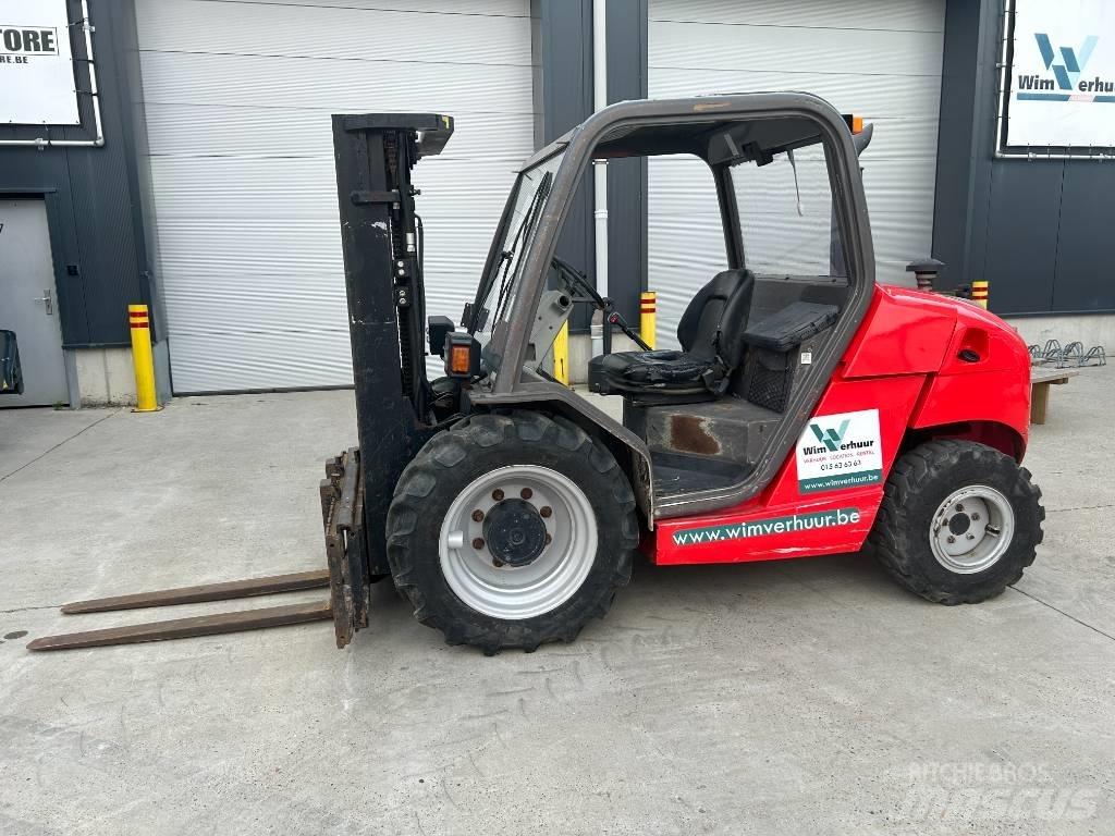 Manitou MH 25.4 Terrenggående gaffeltruck