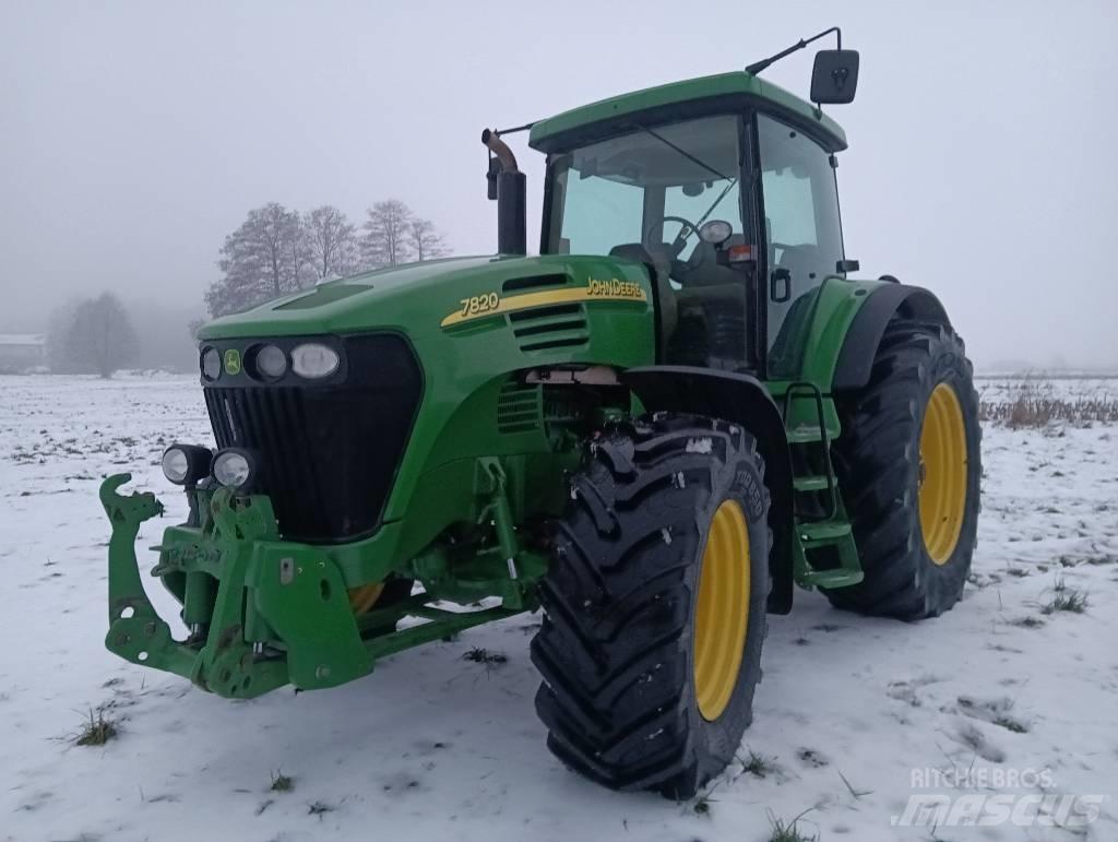 John Deere 7820 Traktorer