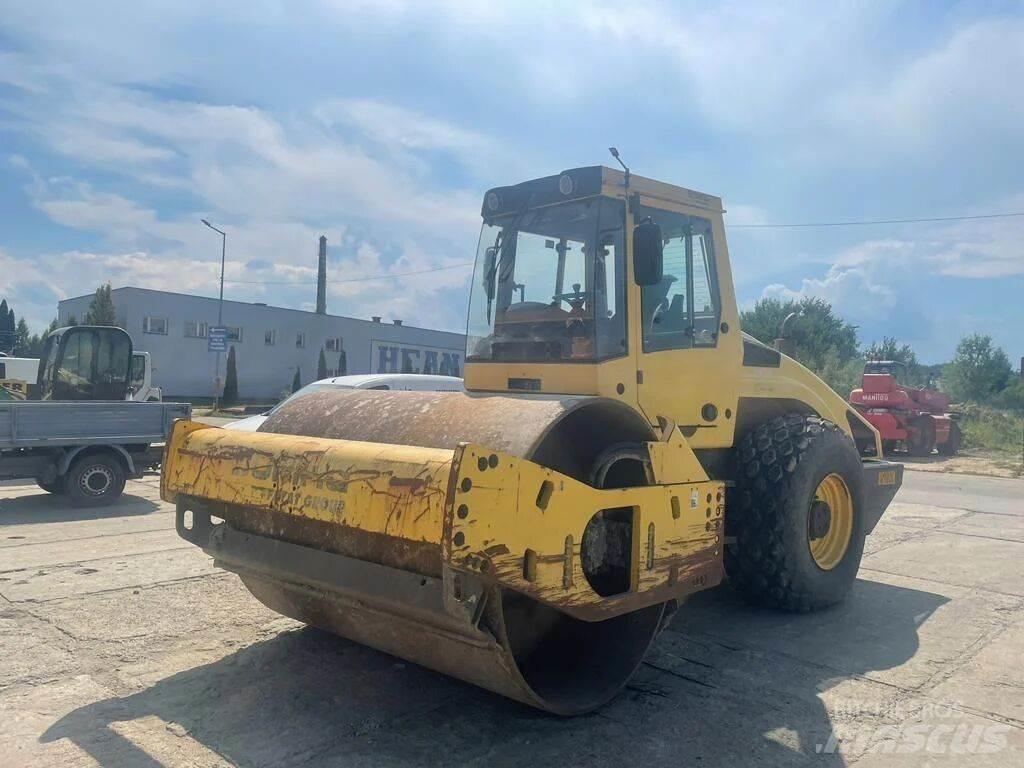 Bomag BW213 DH-4 Valsetog