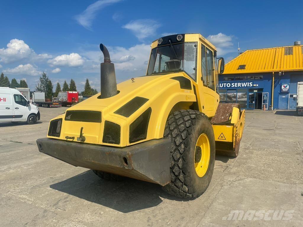 Bomag BW213 DH-4 Valsetog