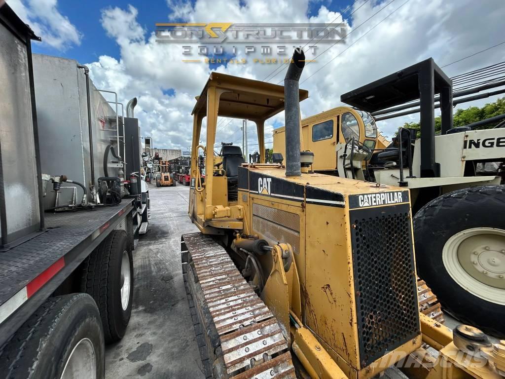 CAT D 3 C III Dozere Beltegående