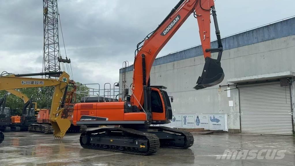Doosan DX 225 LC Beltegraver