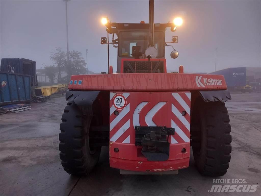 Kalmar DCD250-12 Diesel Trucker