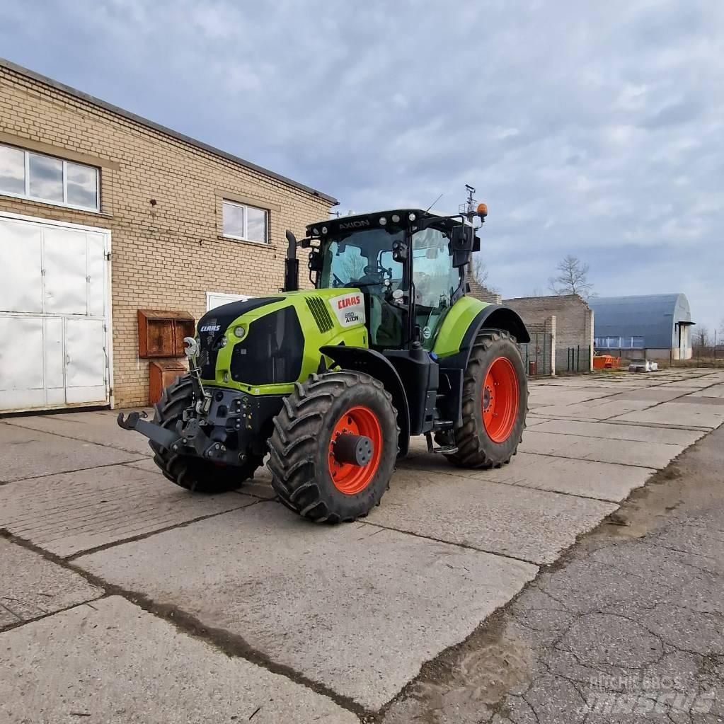 CLAAS Axion 850 Traktorer