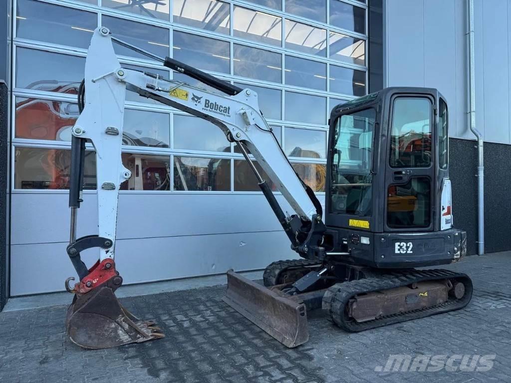 Bobcat E32 Minigravere <7t