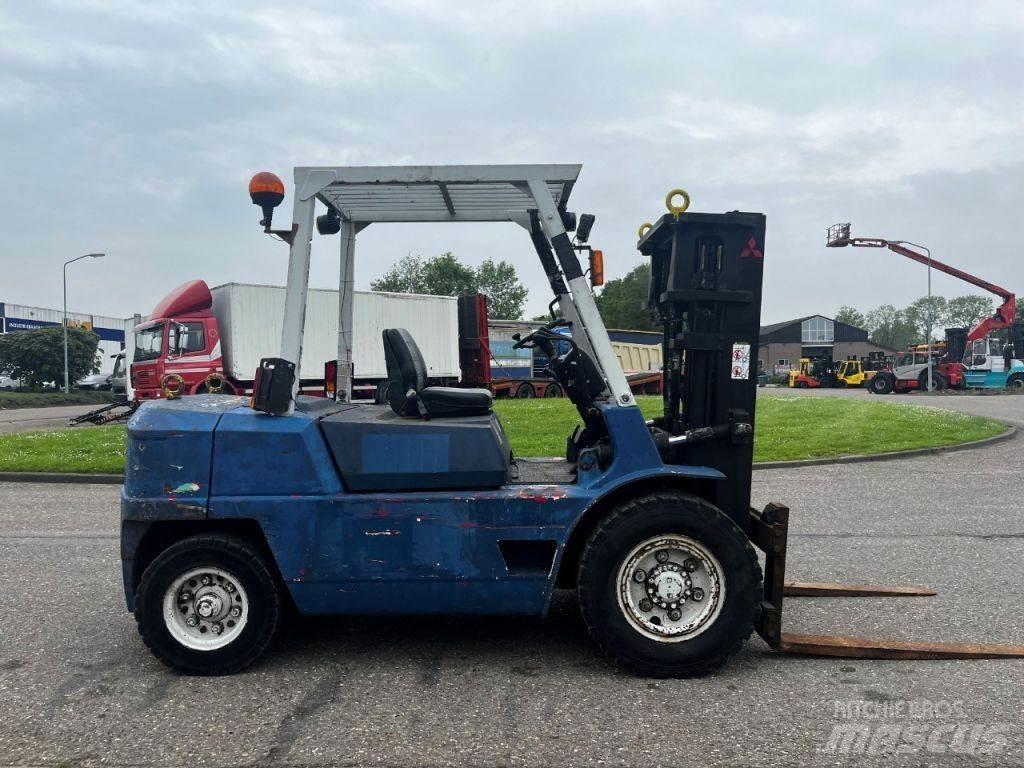 Mitsubishi FD40 Diesel Trucker