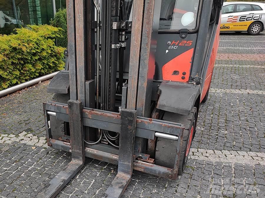 Linde H25D-02 Diesel Trucker
