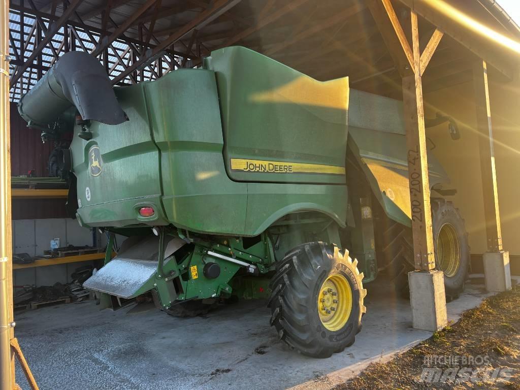 John Deere S 680 i Skurtreskere