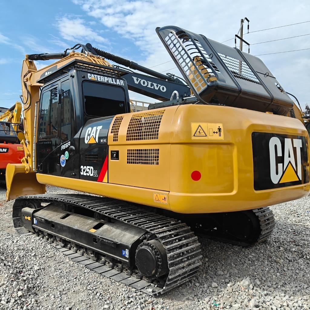 CAT 325 D L Beltegraver