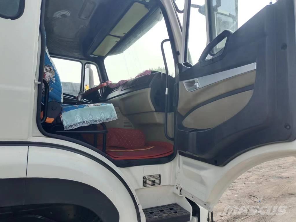 Sinotruk HOWO 371hp Trekkvogner