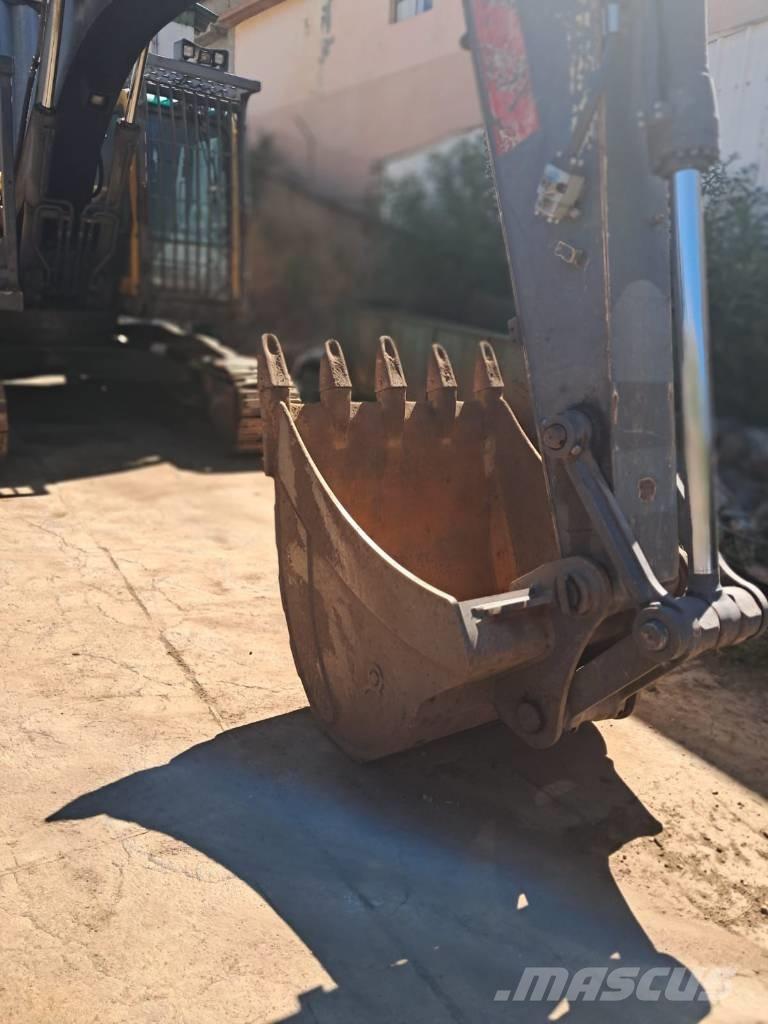 Volvo EC 210 B LC Beltegraver