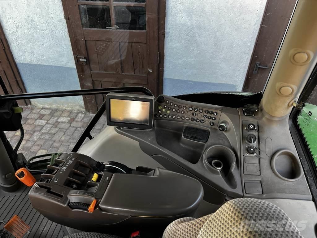 John Deere 6105R Traktorer