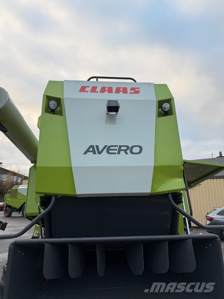 CLAAS Avero 240 Skurtreskere