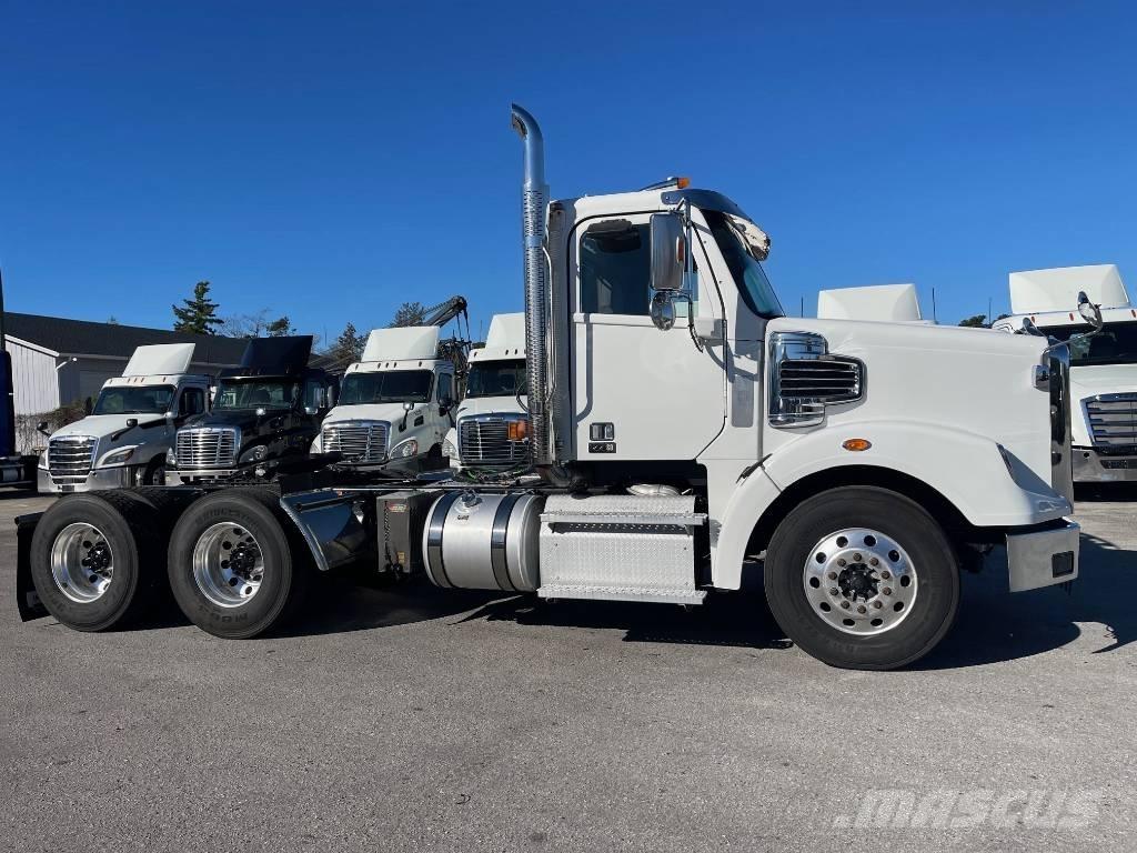 Freightliner 122 SD Trekkvogner