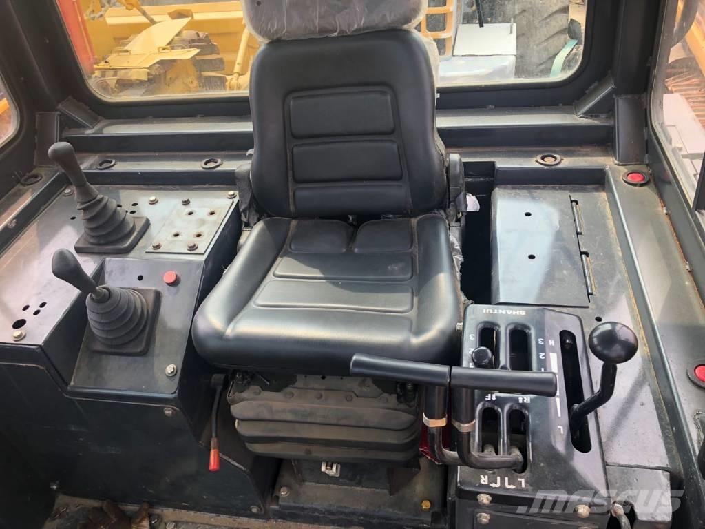 Shantui SD22 Dozere Beltegående