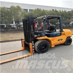 Toyota 02-7FDA50 Diesel Trucker