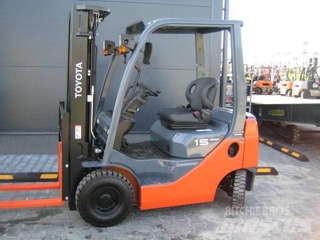 TOYOTA 028FGF15 Propan trucker