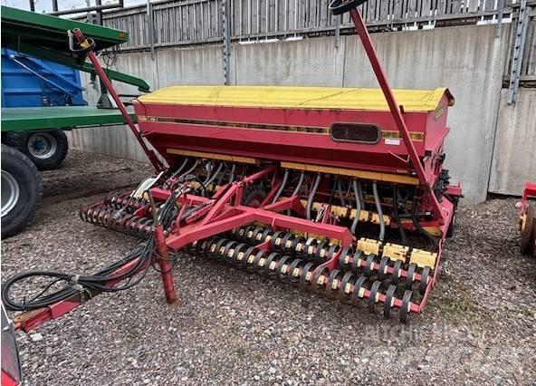 Väderstad Rapid400C Kombinerte såmaskiner