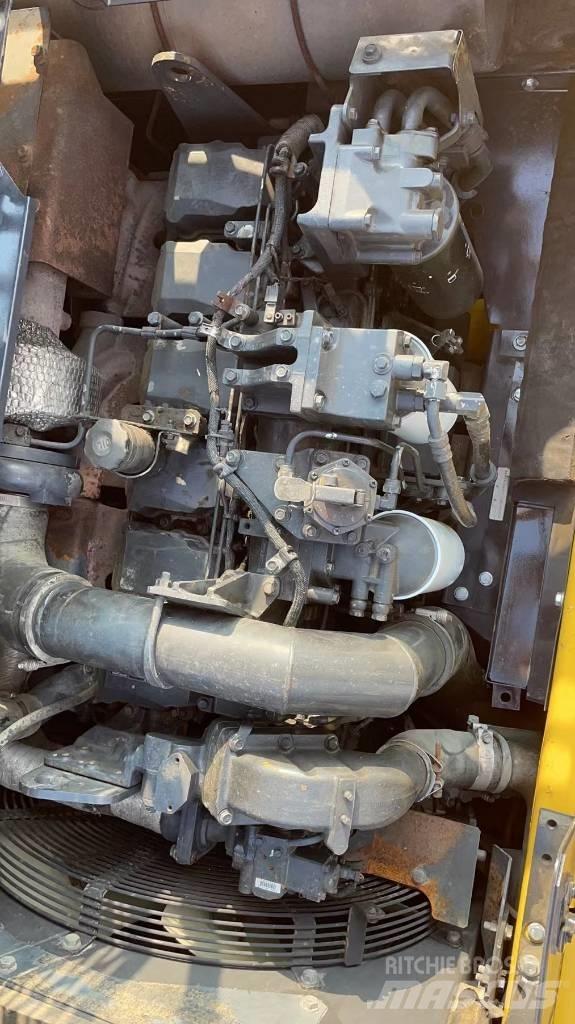 Komatsu PC 400 LC-8 Beltegraver