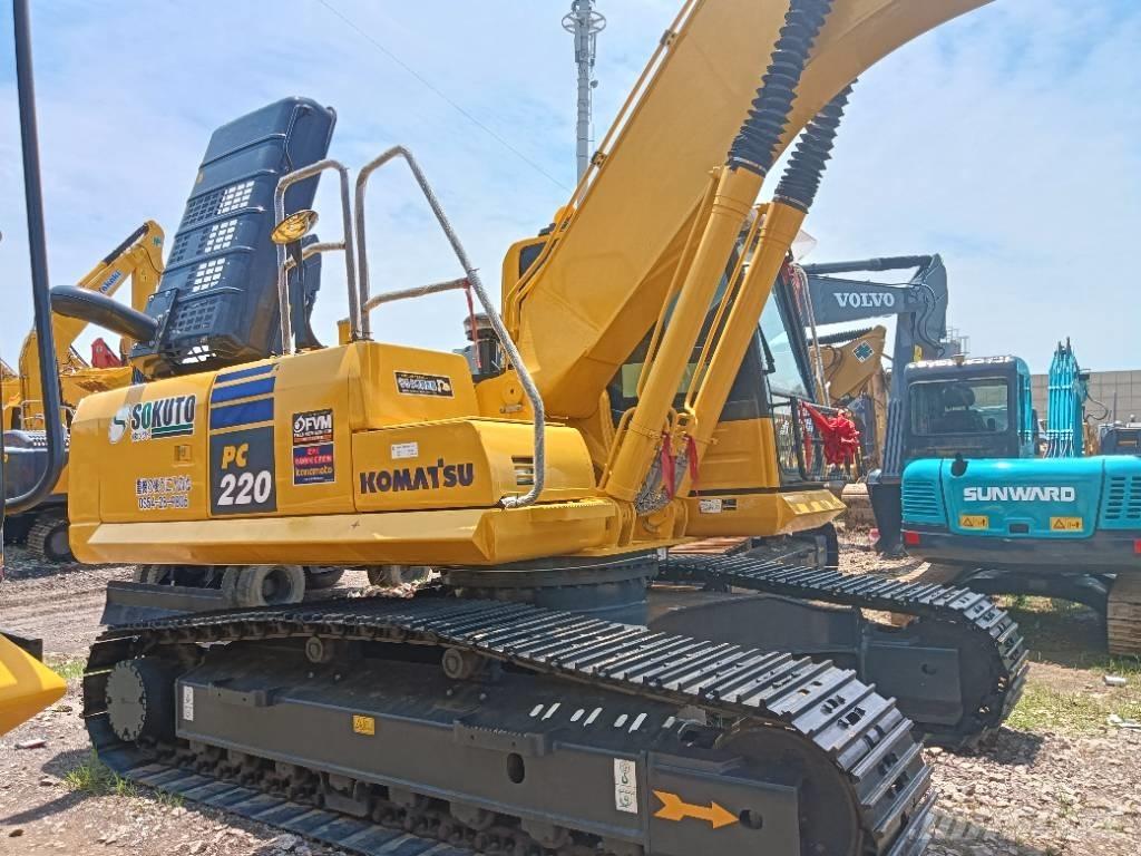 Komatsu PC 220-8 Beltegraver