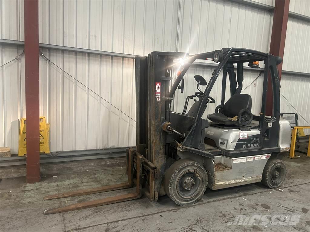 Nissan FD02A25Q Diesel Trucker