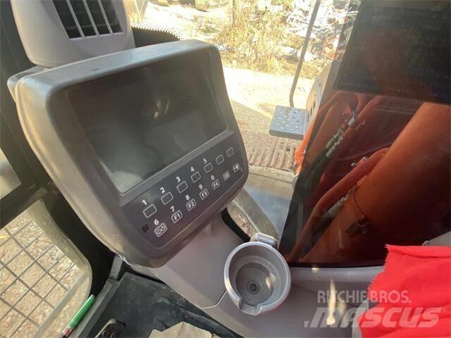 Hitachi ZX240H Beltegraver