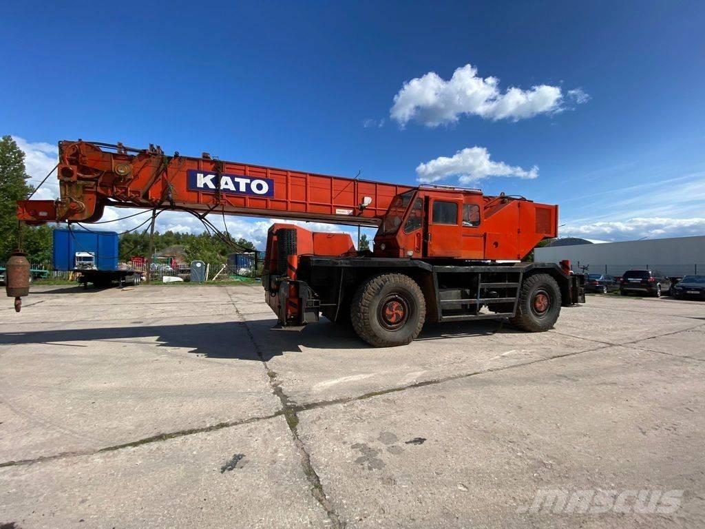 Kato KR 500 Røff terreng kraner