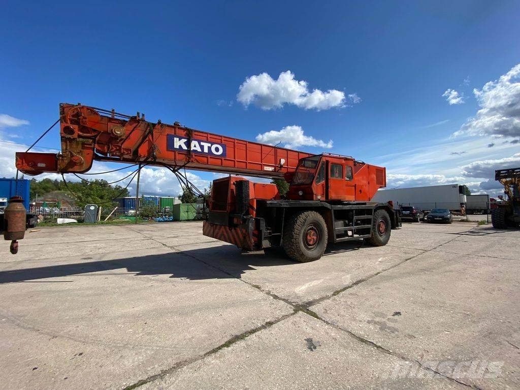 Kato KR 500 Røff terreng kraner