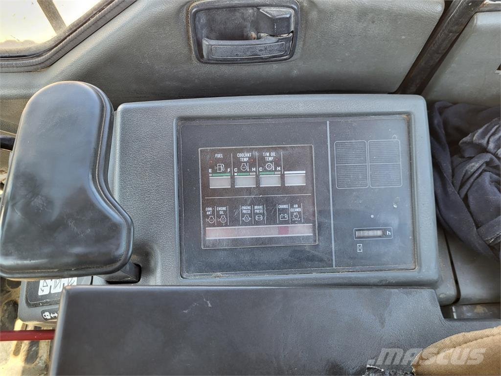 Komatsu WA500-3 Anlegg - Annet