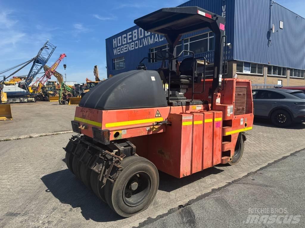 Dynapac CP 142 Gummihjulsvalser
