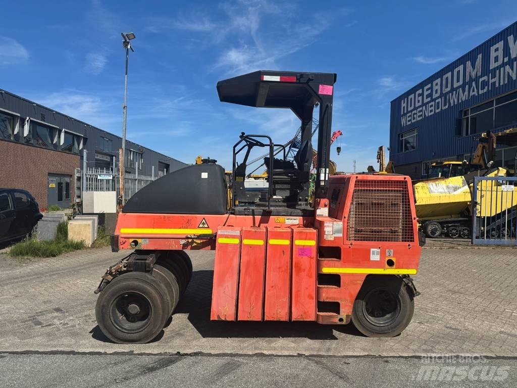 Dynapac CP 142 Gummihjulsvalser