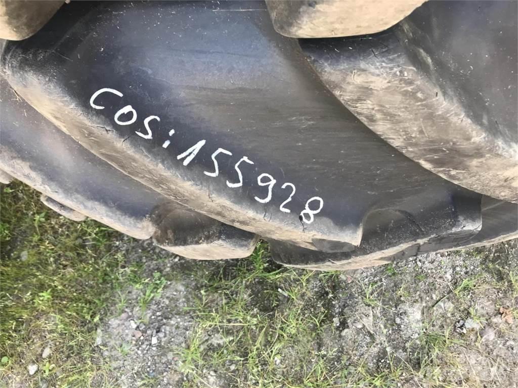 Mitas 680/80R42 Dekk, hjul og felger