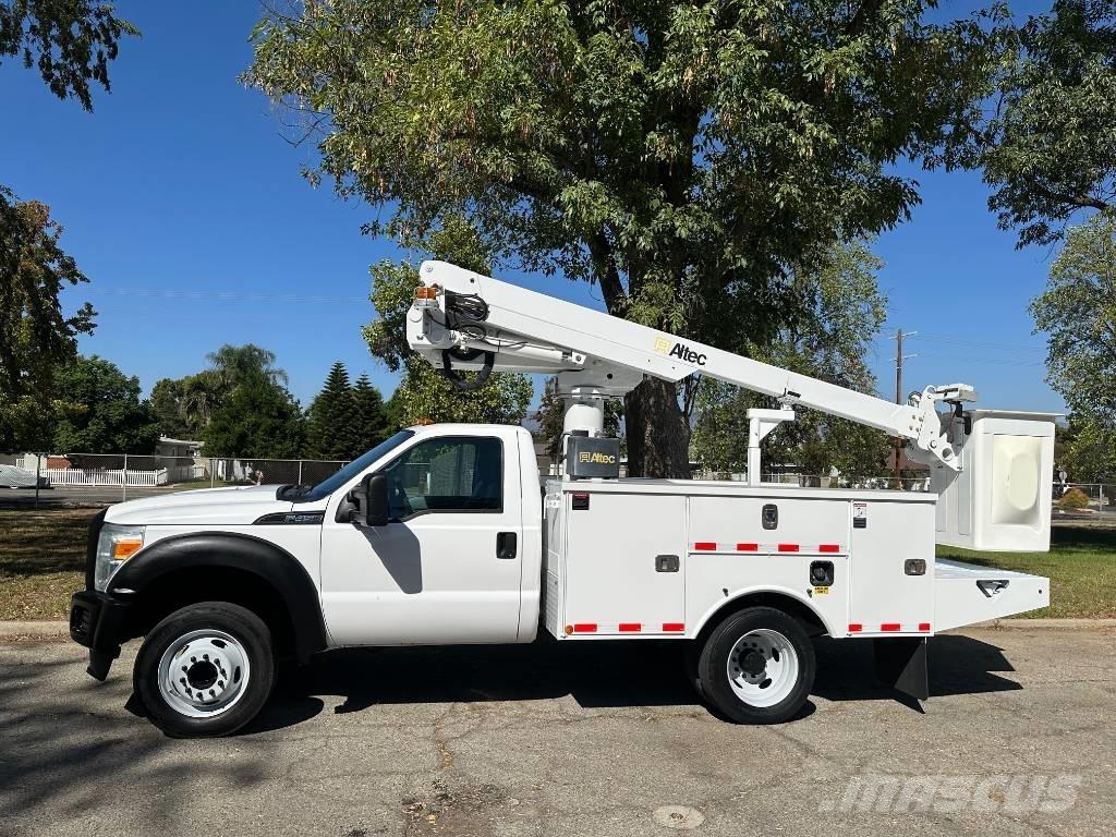 Altec AT 235 Bilmontert lift