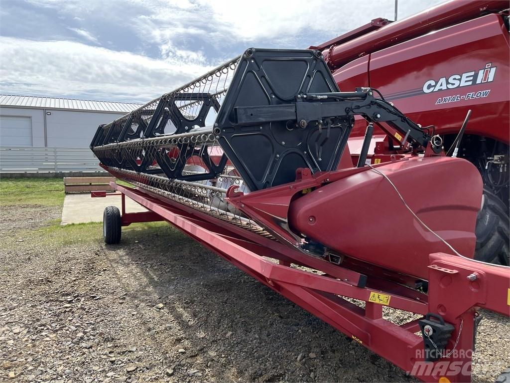 Case IH AF 7240 Skurtreskere