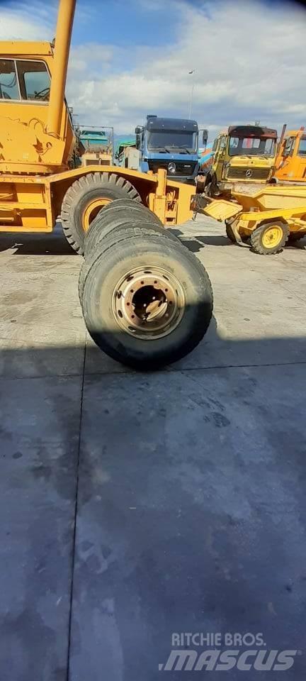 Bridgestone 13R22.5 Dekk, hjul og felger