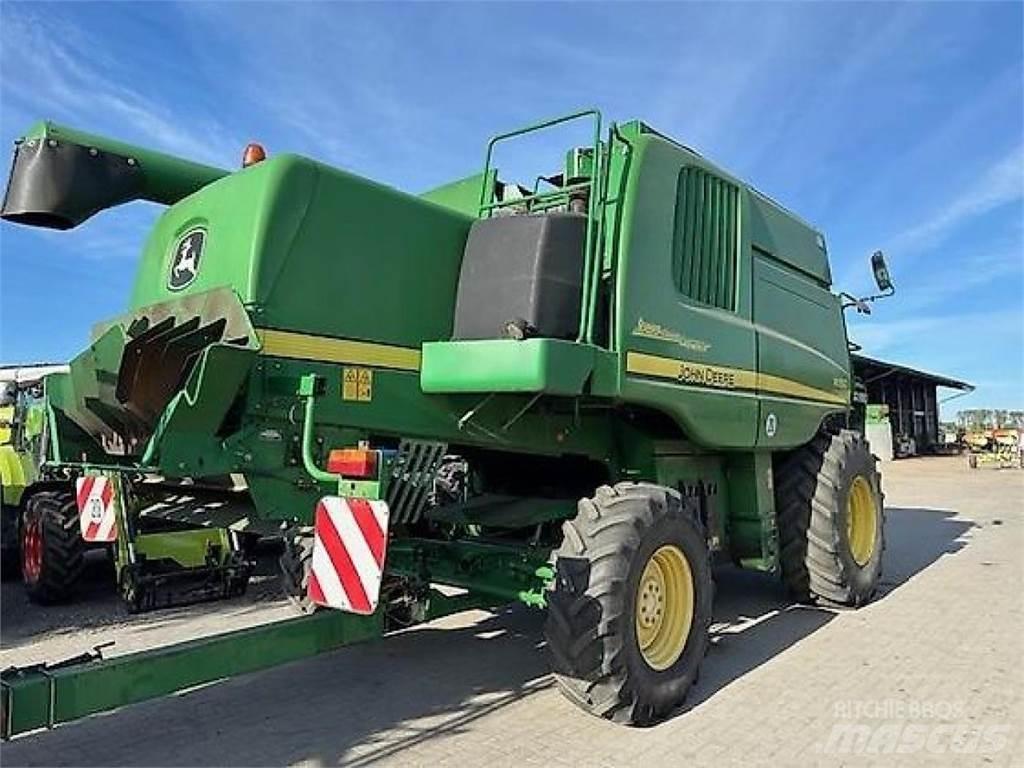 John Deere W550 Skurtreskere