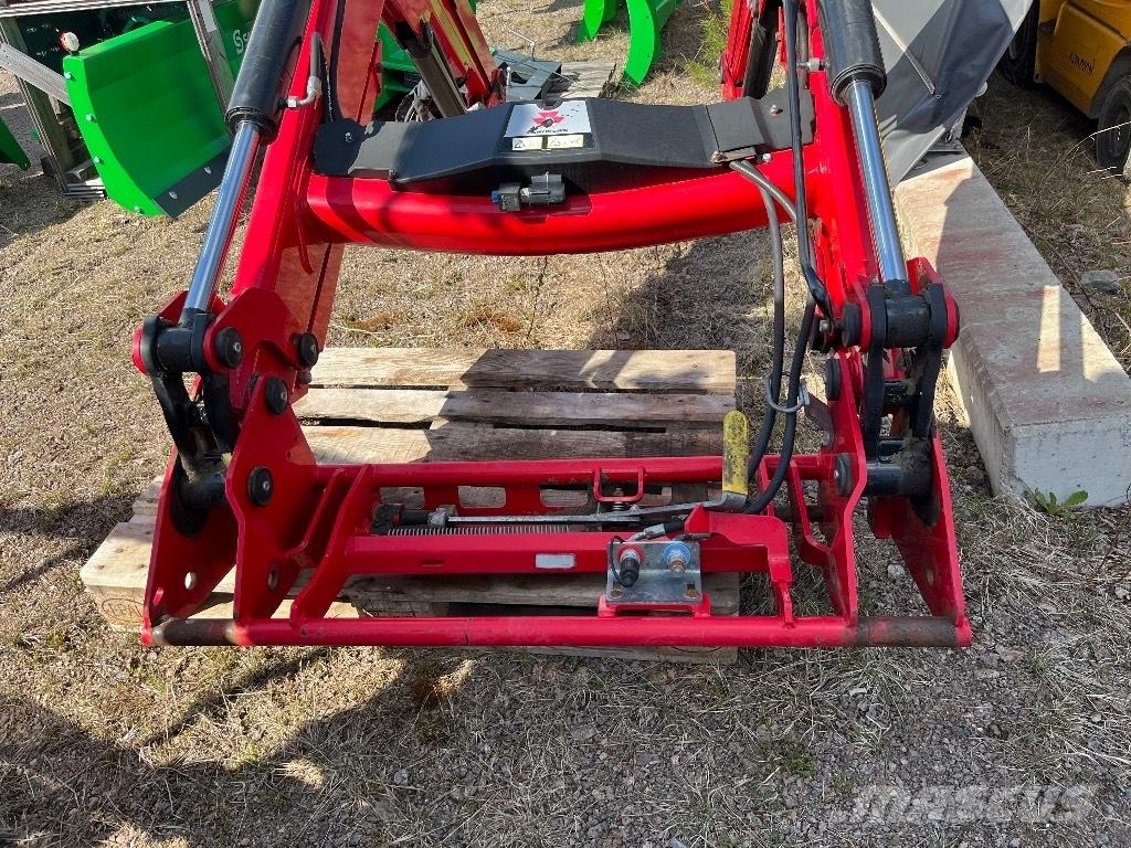Massey Ferguson 945 Frontlastere og graveredskap